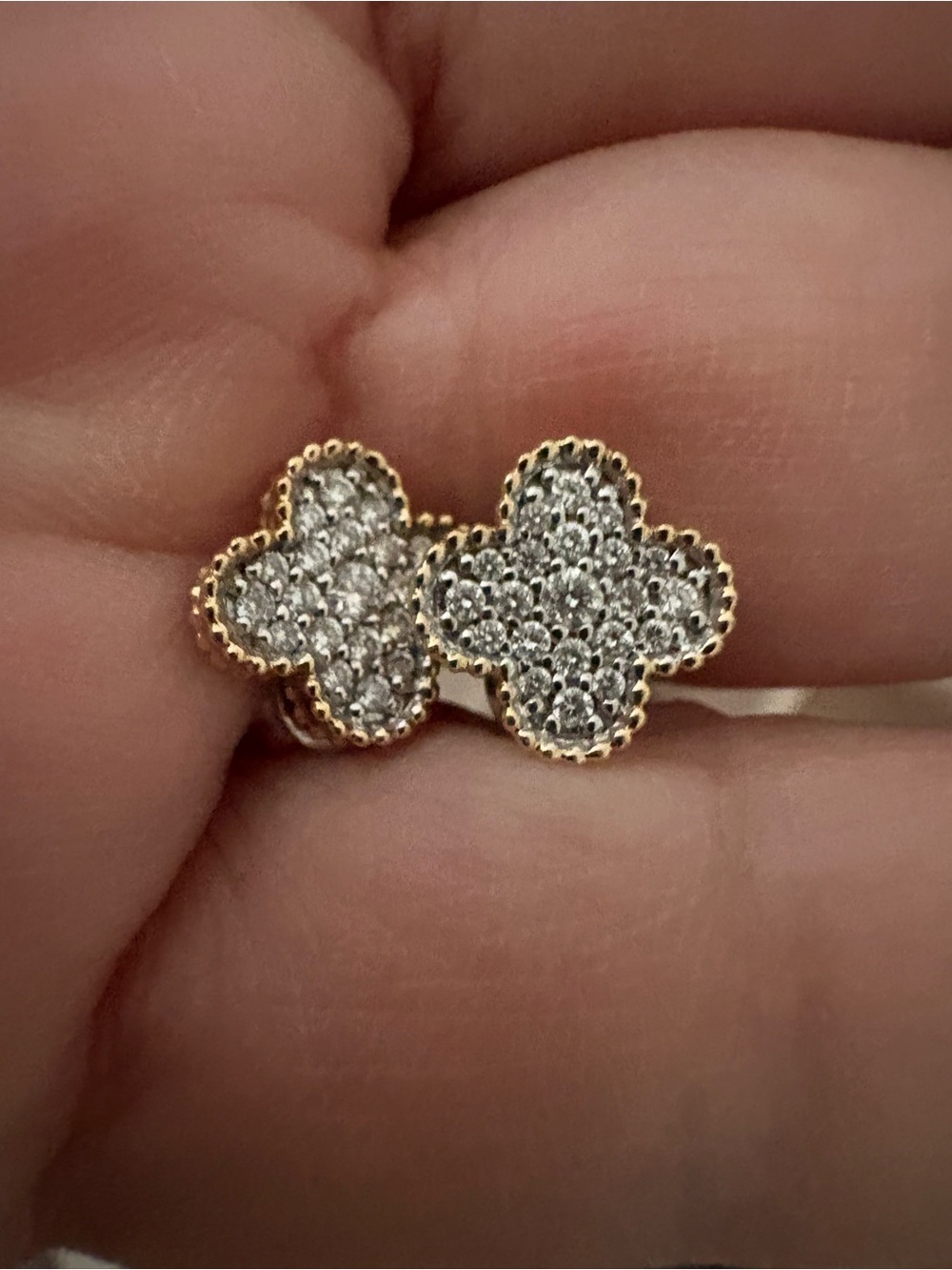 14K Gold Diamond 🍀 Clover Pave Stud Earrings - Gold